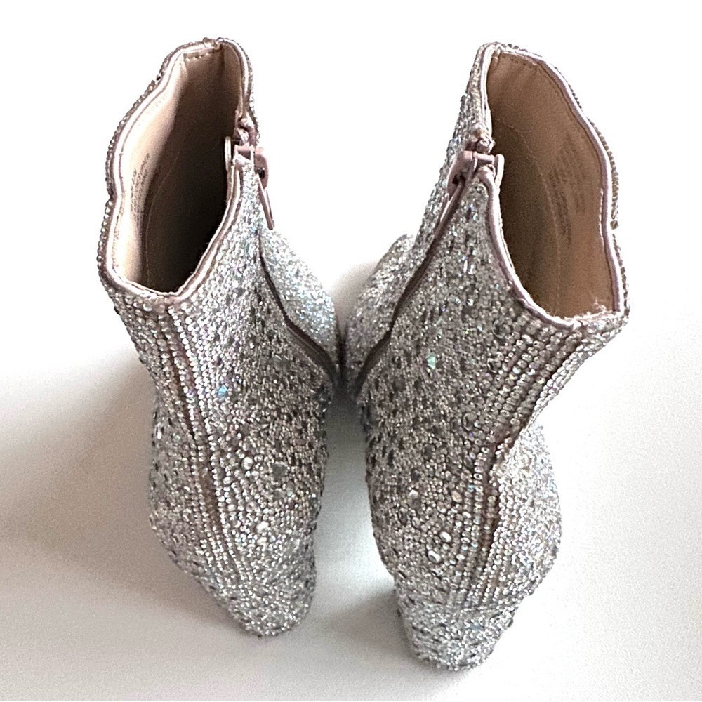 Betsey Johnson SB-Cady 8.5M Glittering Silver Heeled Booties - Picture 3 of 7